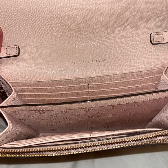 Tory Burch Pink Crossbody Bag with Gold Chain - Picture 4 of 4